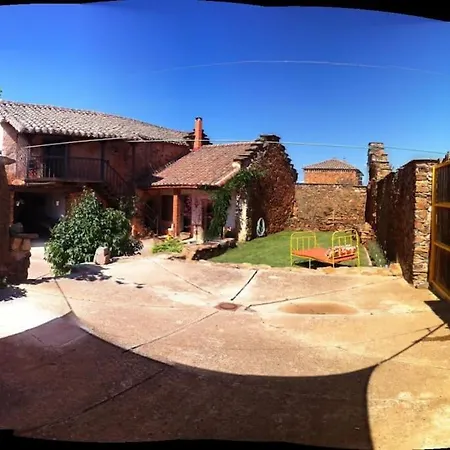Arzipreste Iii Wabi Sabi Casa de Férias Leão